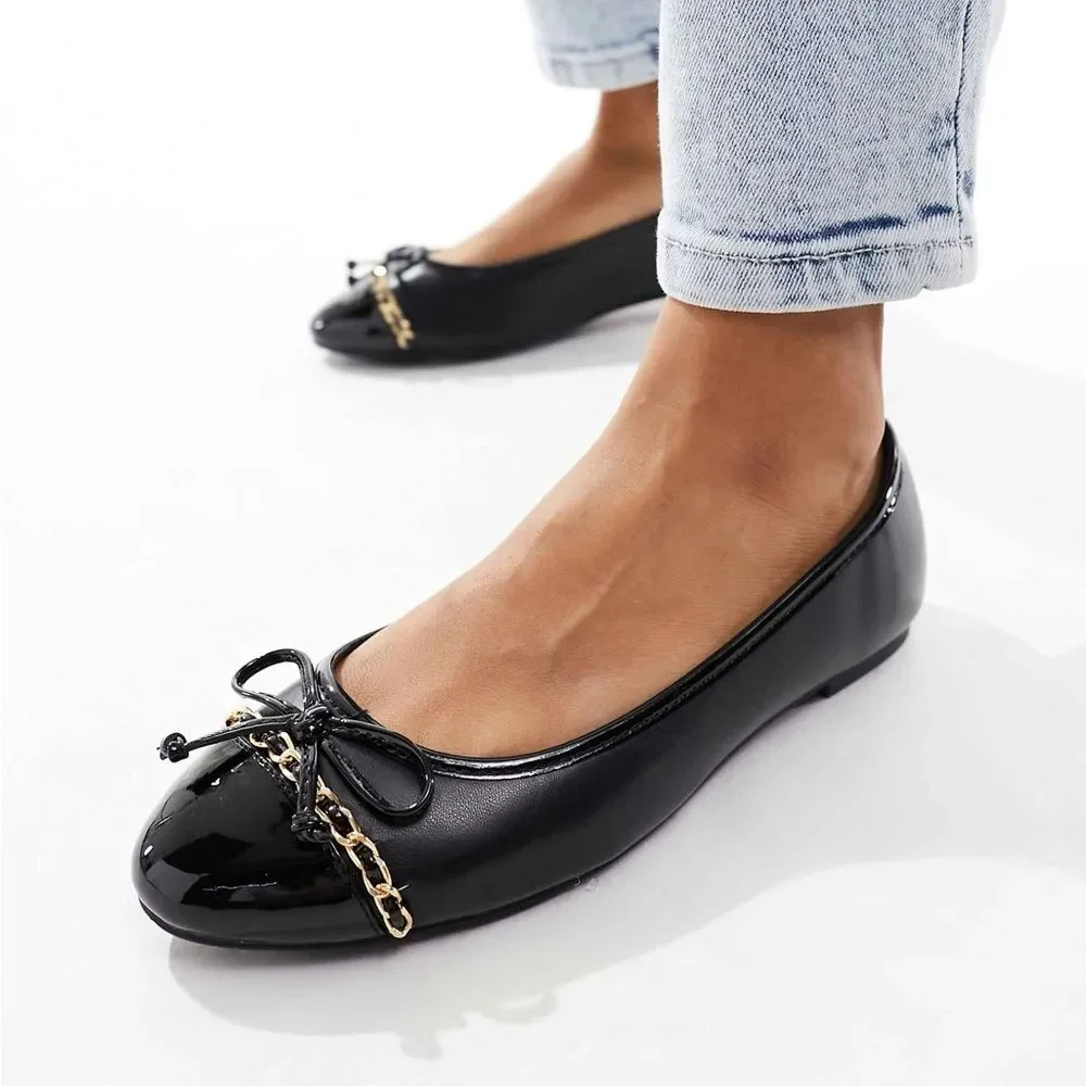 RIVER ISLAND black leather flats gold chain 39 / US 8 slip on loafers